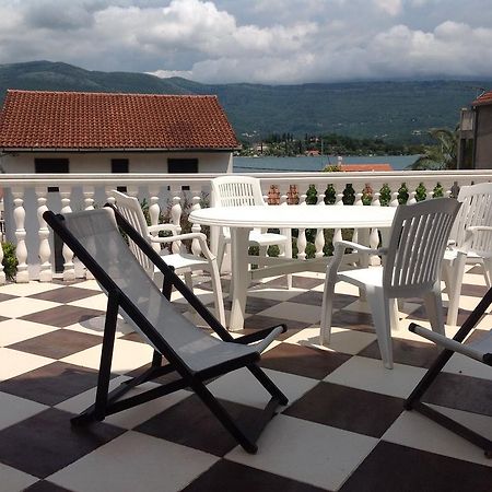 Guest House "Paradise" ติวัต ภายนอก รูปภาพ