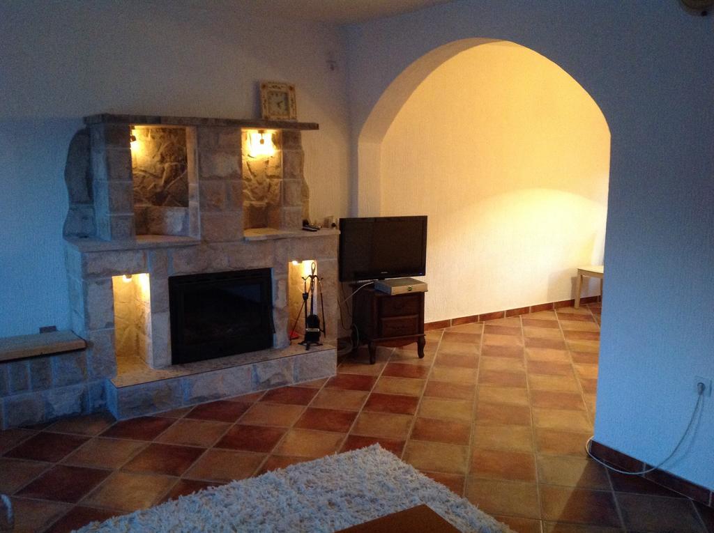 Guest House "Paradise" ติวัต ภายนอก รูปภาพ